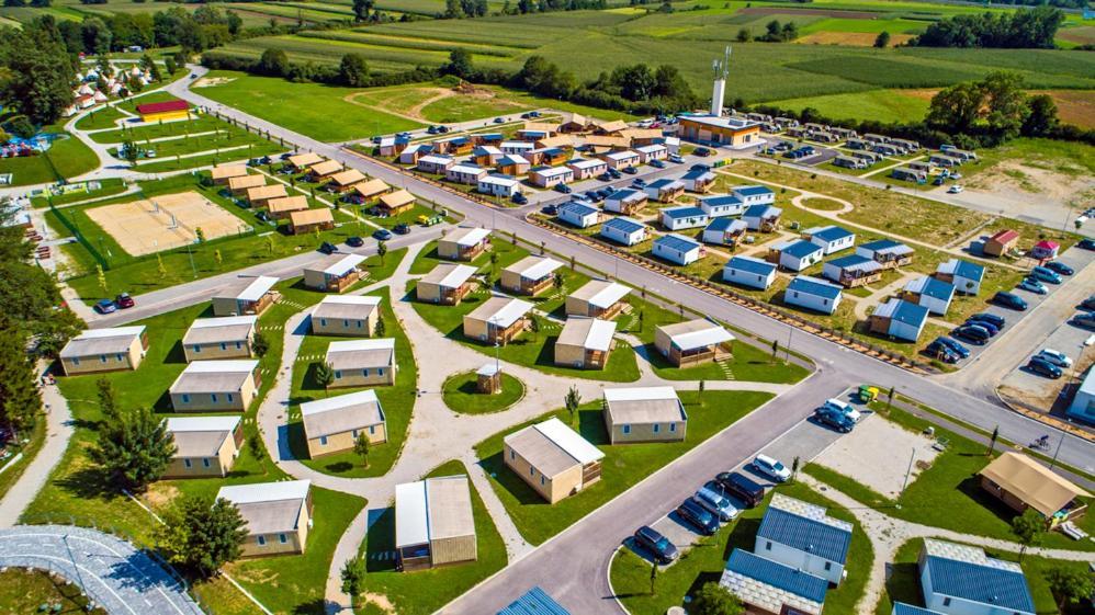 Terme Village - Mobile Homes チャテジ・オプ・サヴィ エクステリア 写真