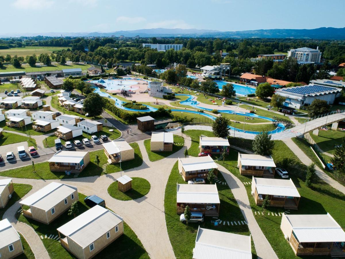 Terme Village - Mobile Homes チャテジ・オプ・サヴィ エクステリア 写真