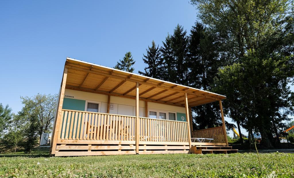Terme Village - Mobile Homes チャテジ・オプ・サヴィ エクステリア 写真